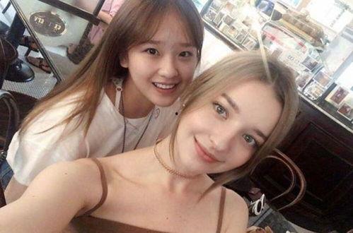 乌克兰女吃瓜,揭秘网络热议背后的真相